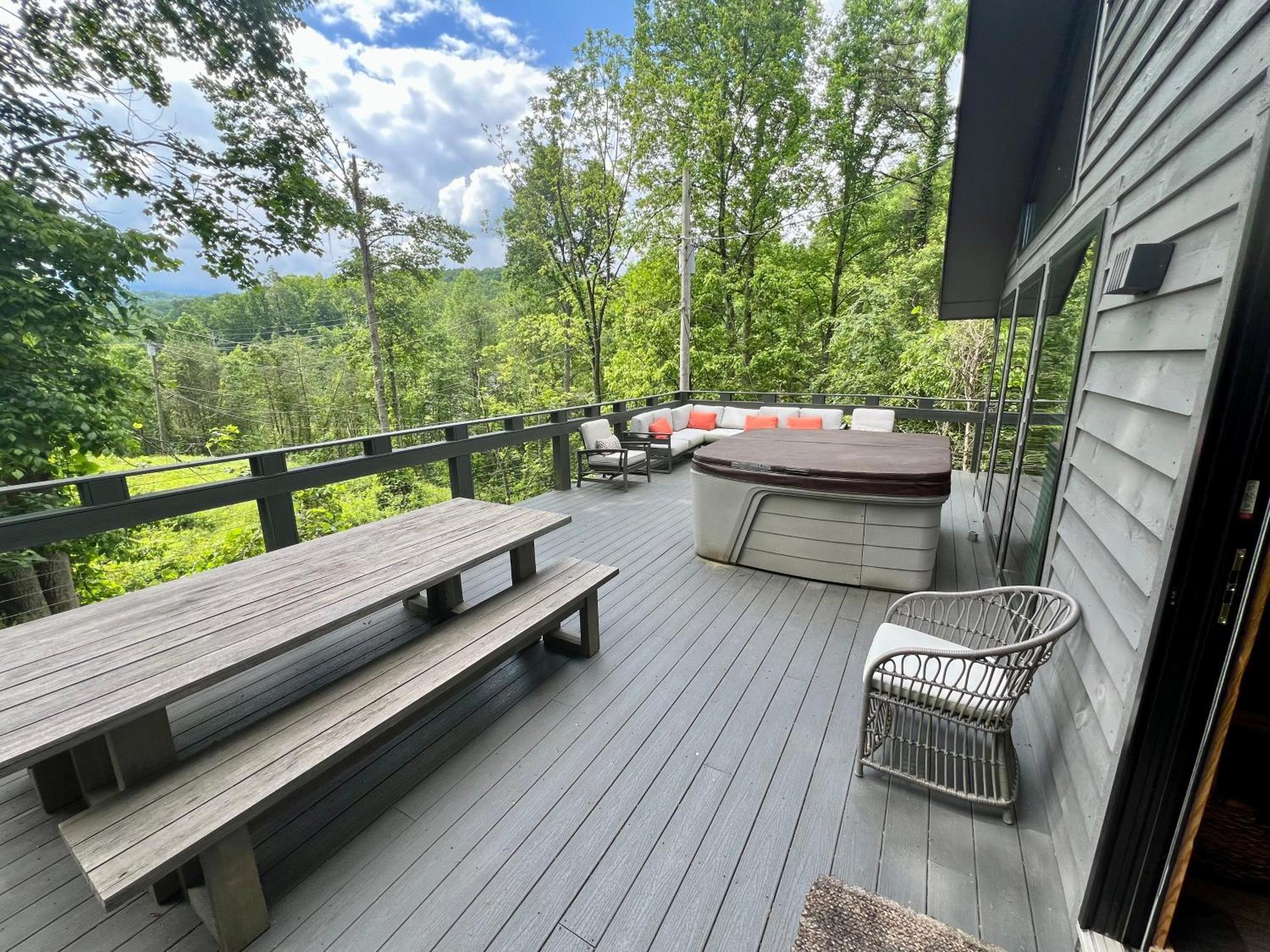 Experience Luxury At Smoky Mountain Hideaway, Just 5 Miles From Downtown Gatlinburg Villa Eksteriør billede